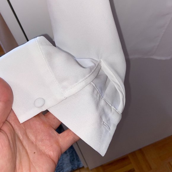 Buttoned Collar Blouse || White - Picture 5 of 7